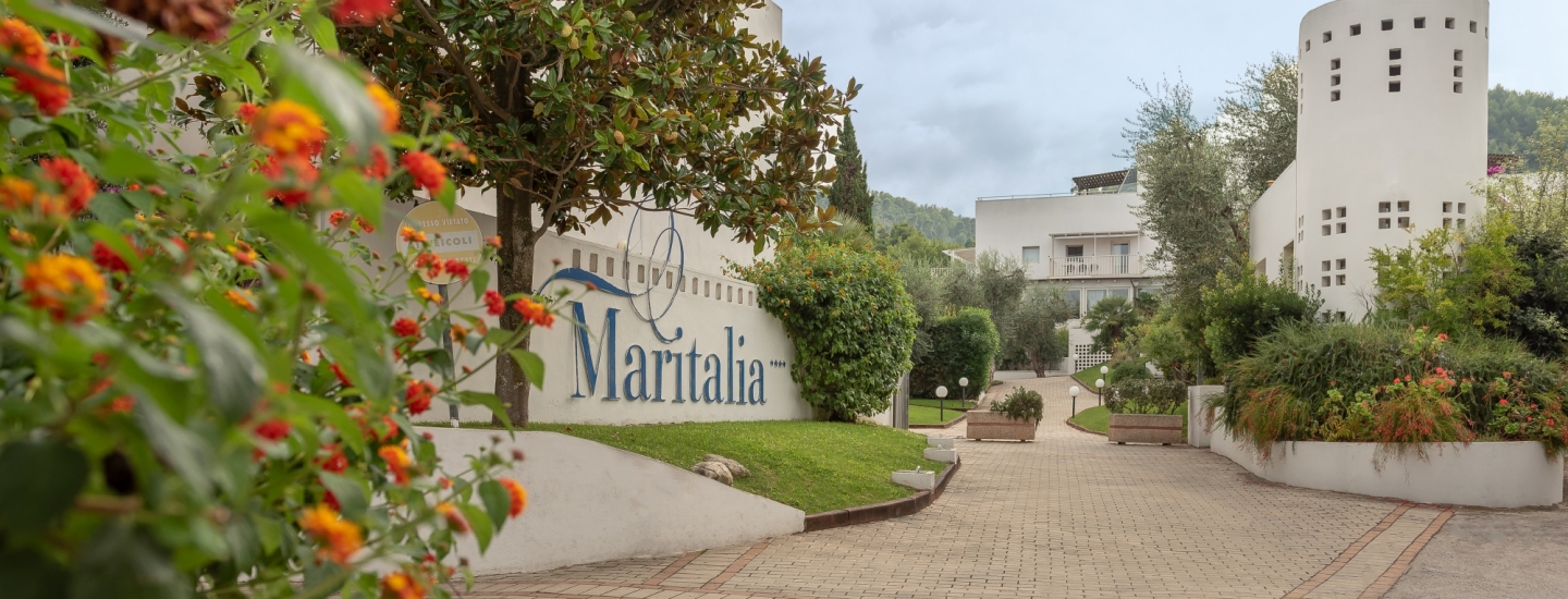 Ingresso all'Hotel Club Village Maritalia